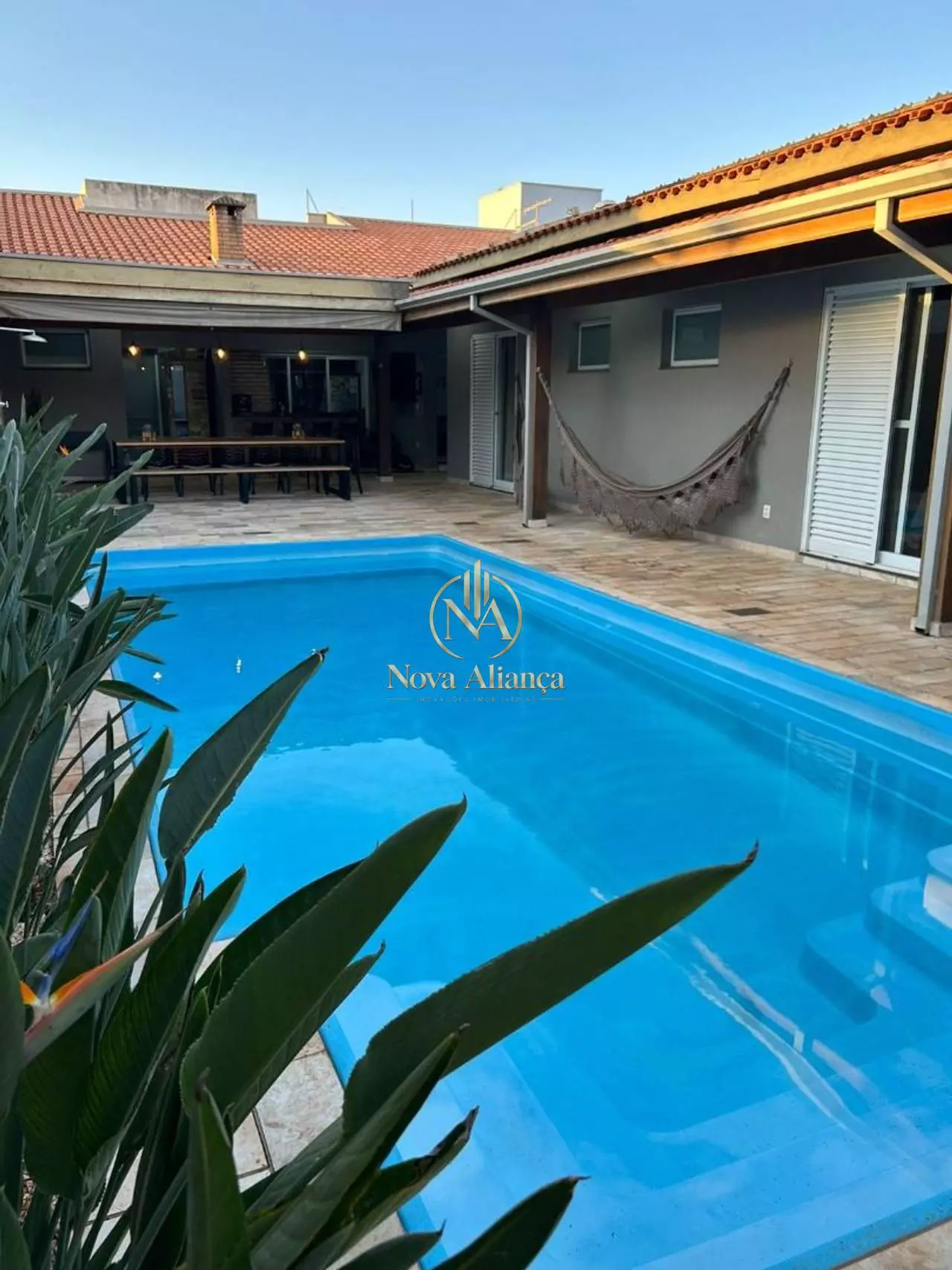 Casa com 3 suítes e piscina aquecida no Condomínio Flamboyant à Jaú/SP