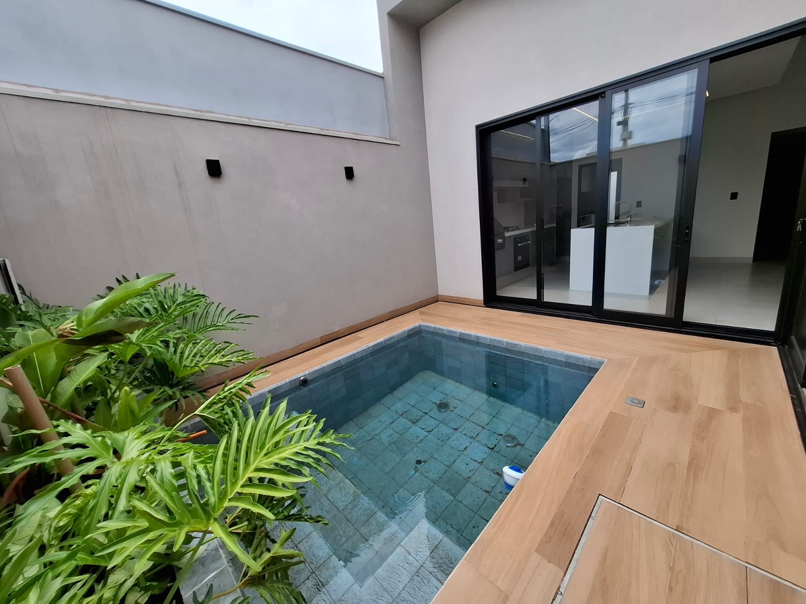 Casa com 3 suítes e piscina no Condomínio Taiuva em Jaú/SP