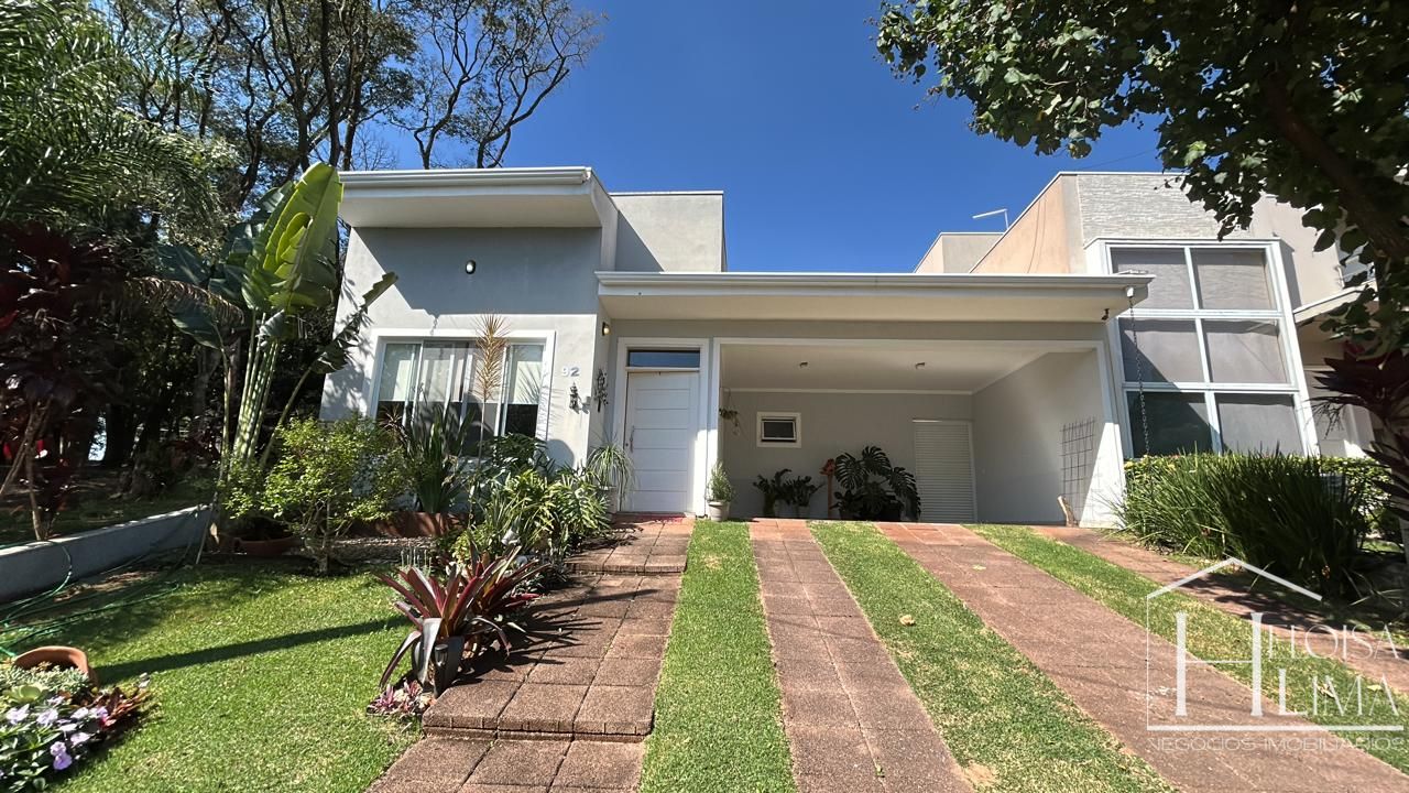 Casa com 3 suítes no Condomínio Portal do Bosque, em Louveira em Louveira/SP