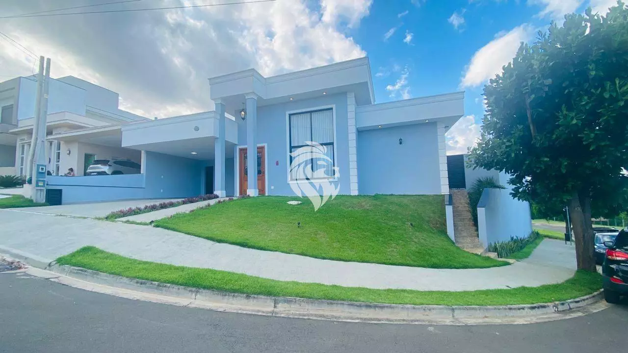 Casa com 3 suítes e piscina no Condomínio Jardins di Roma em Indaiatuba/SP