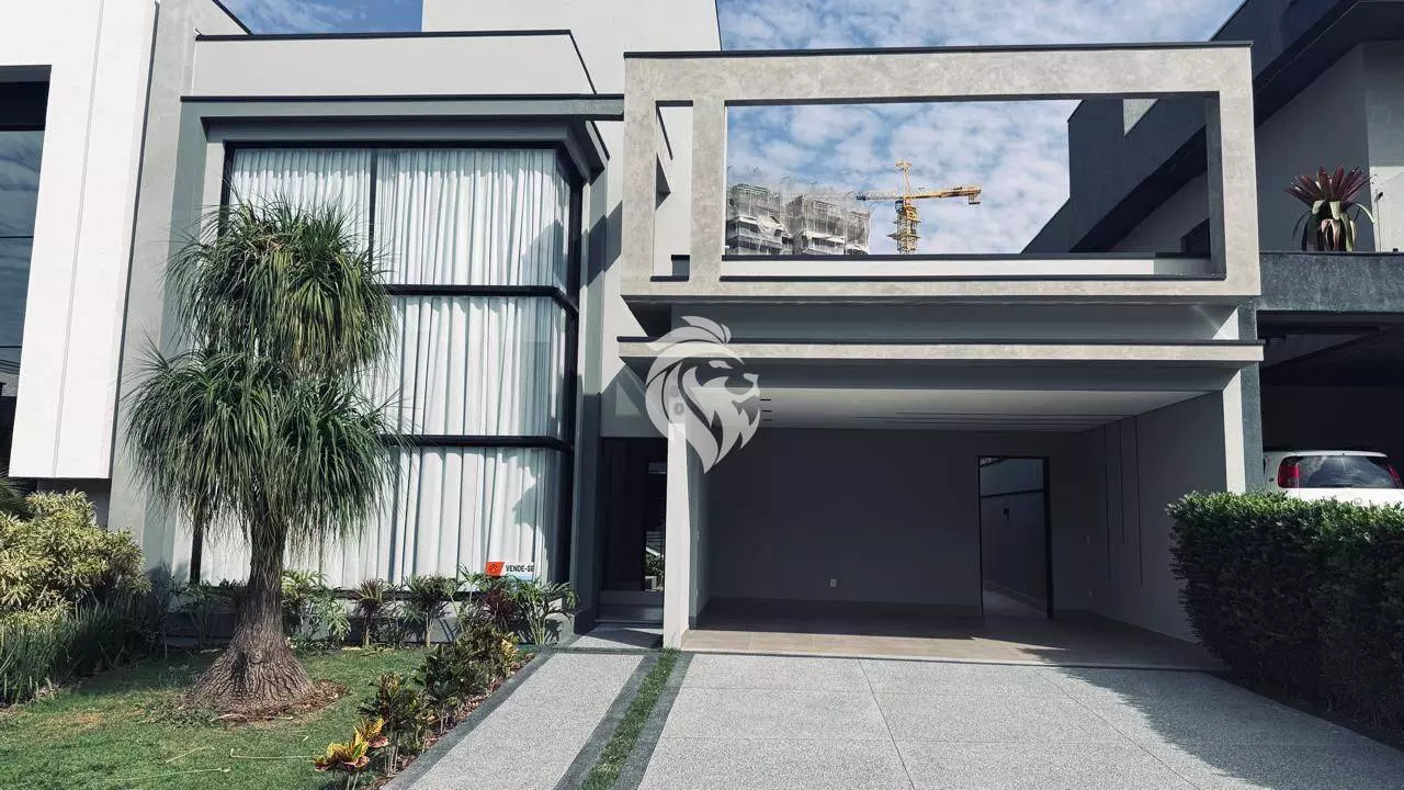 Casa térrea com 3 suítes e piscina no Residencial Duas Marias em Indaiatuba/SP